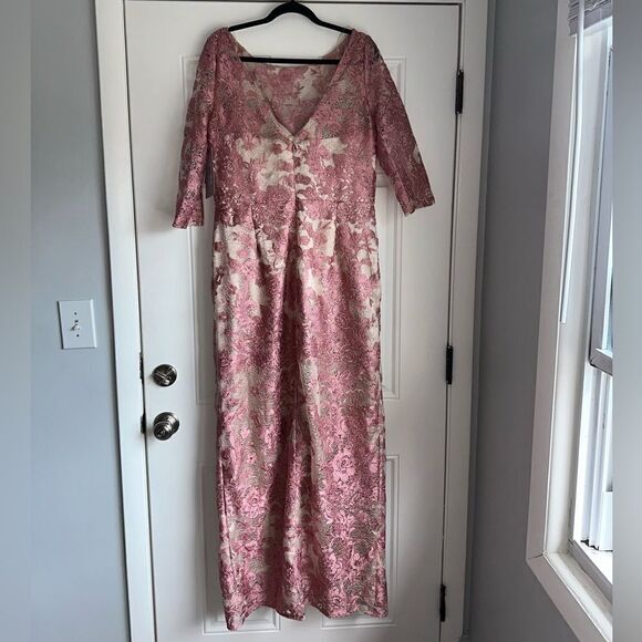 NWT Js Collections embroidered lace 3/4 sleeves long gown maxi size 16 dress - Picture 5 of 7